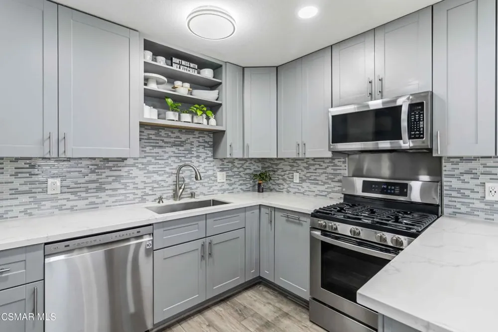 960 Ventura Avenue Simi Valley, CA 93065