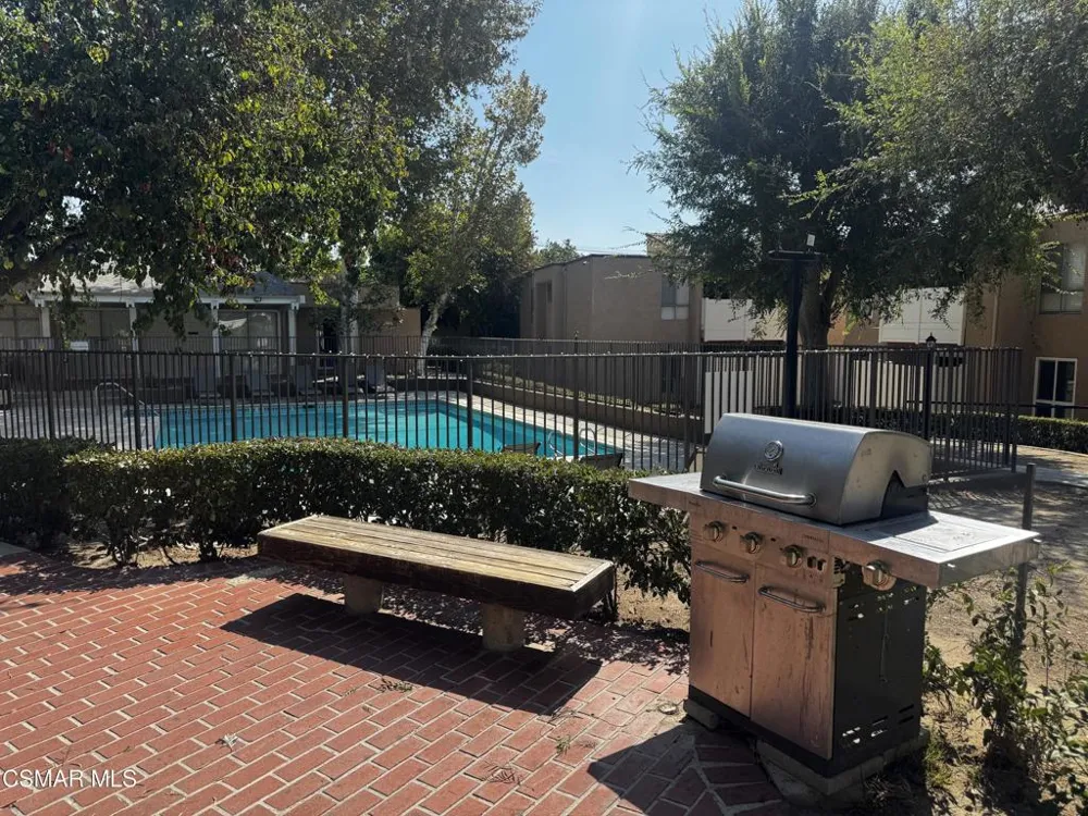 10331 Lindley Avenue #132 Porter Ranch, CA 91326