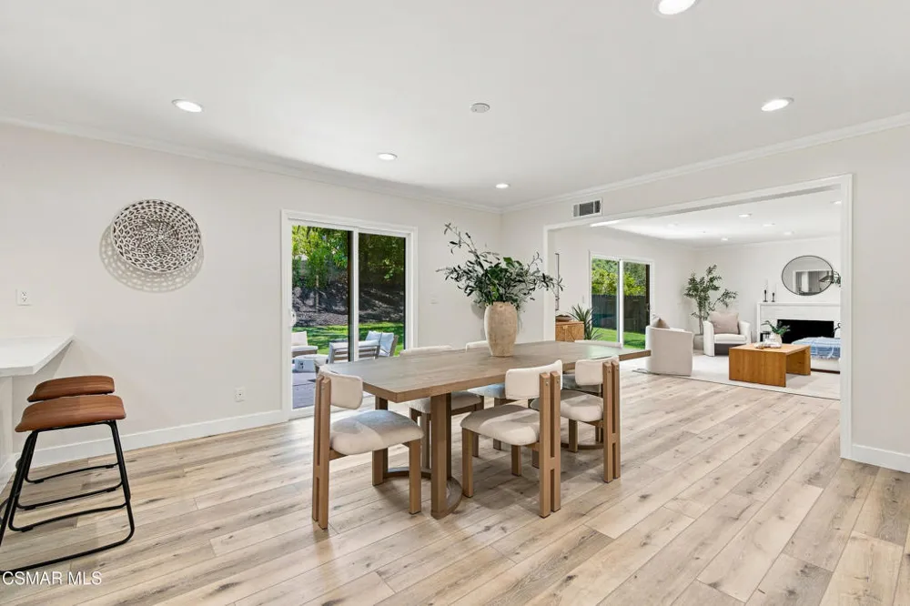 8326 Fable Avenue West Hills, CA 91304