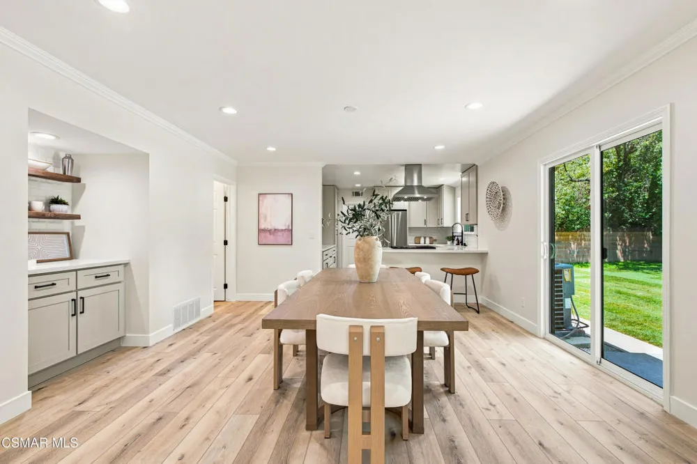 8326 Fable Avenue West Hills, CA 91304