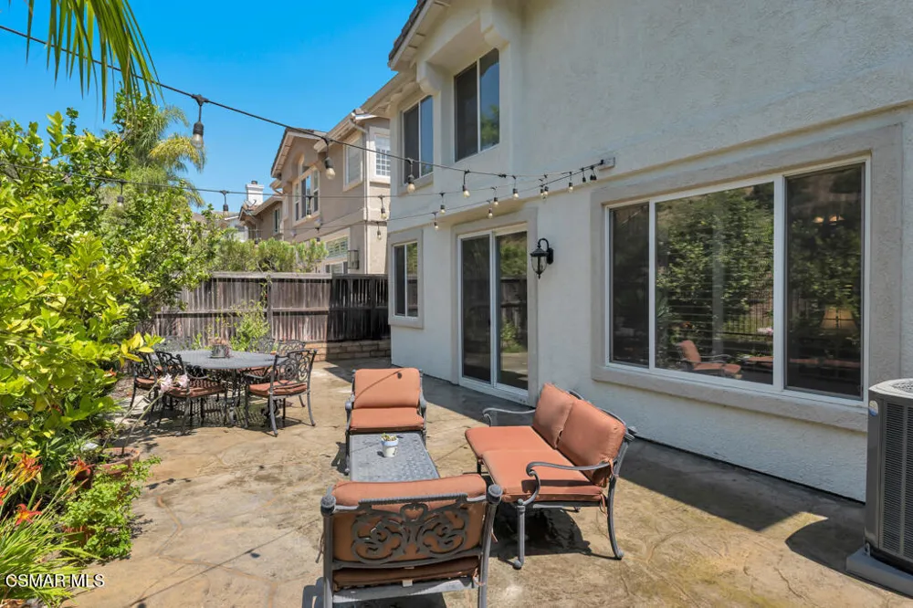 2885 Blazing Star Drive Thousand Oaks, CA 91362