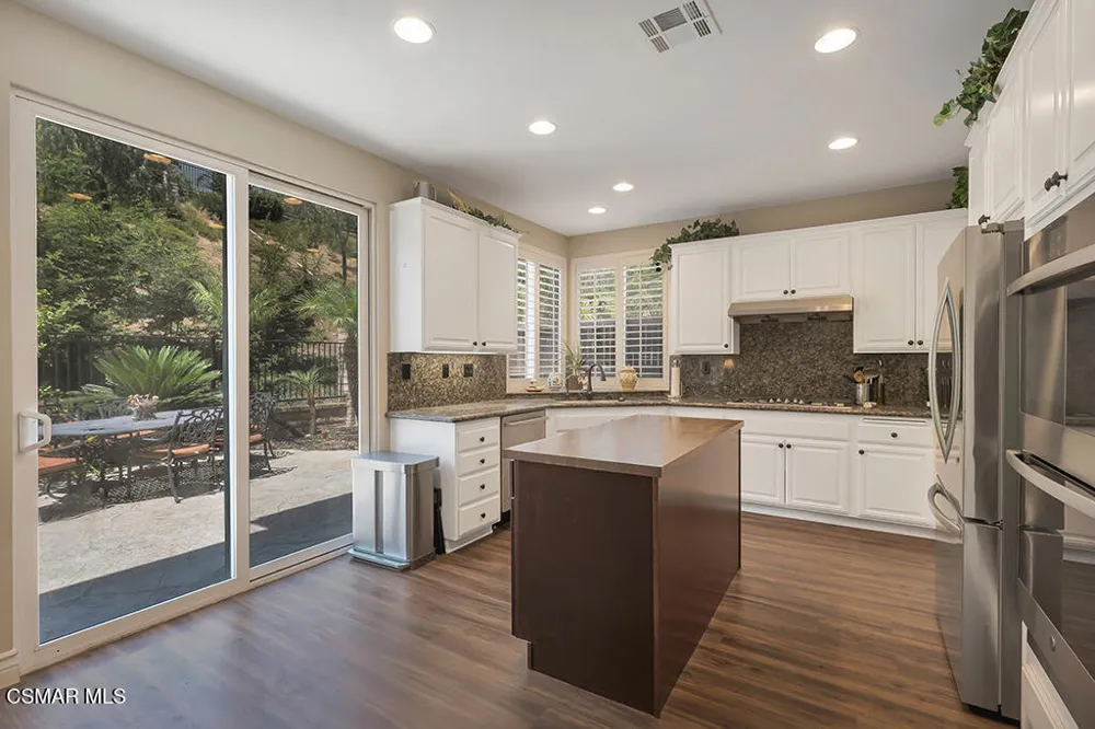 2885 Blazing Star Drive Thousand Oaks, CA 91362