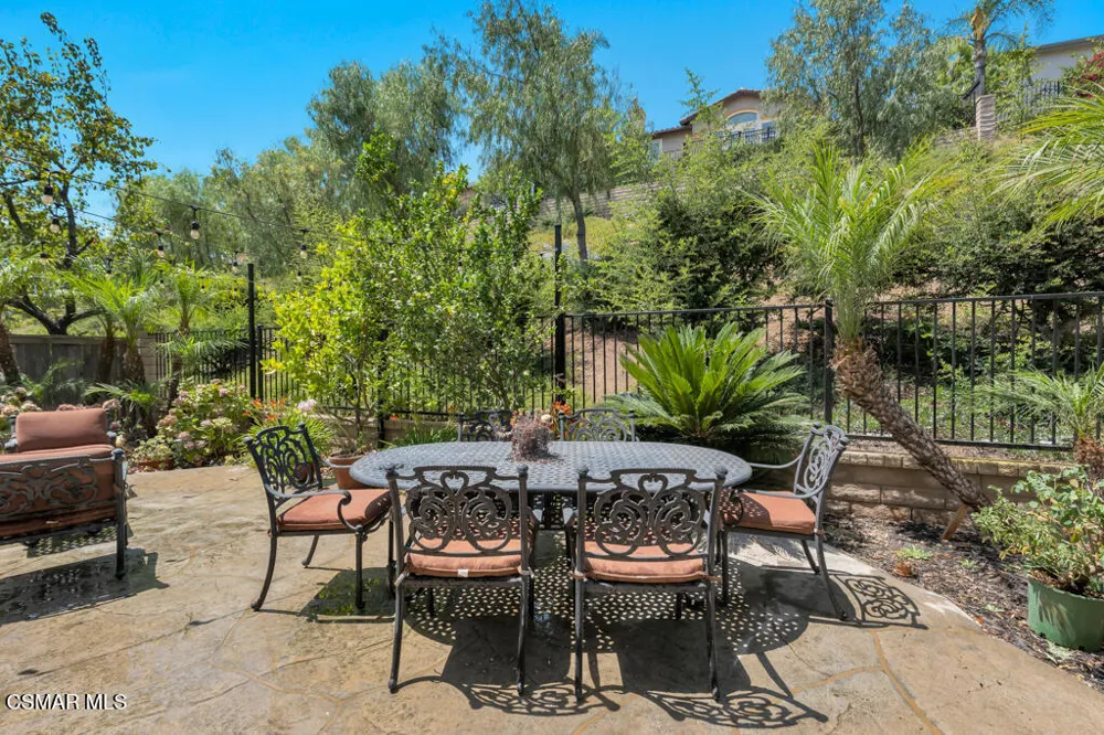 2885 Blazing Star Drive Thousand Oaks, CA 91362