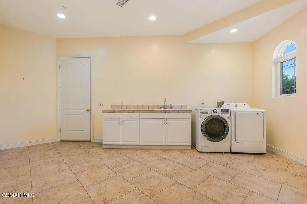 798 S Ventura Street Fillmore, CA 93015