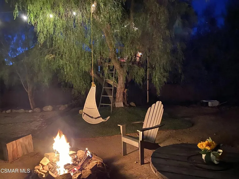 5536 Easterly Road Agoura Hills, CA 91301