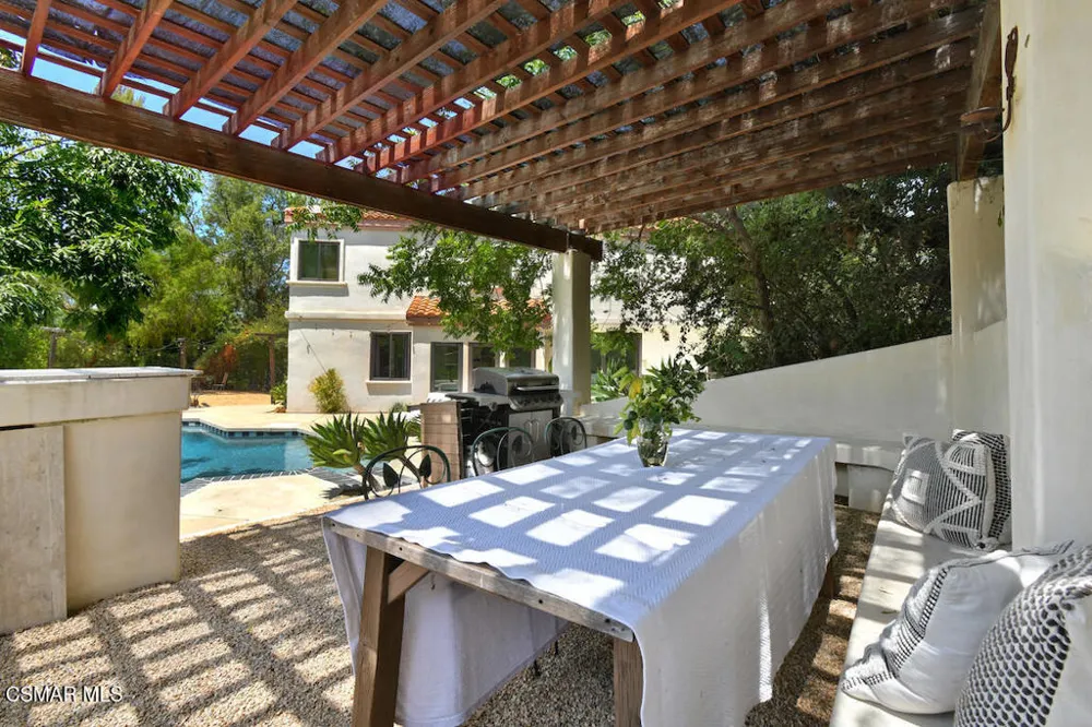 5536 Easterly Road Agoura Hills, CA 91301