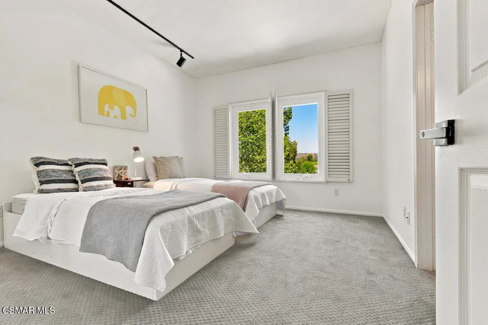 5536 Easterly Road Agoura Hills, CA 91301