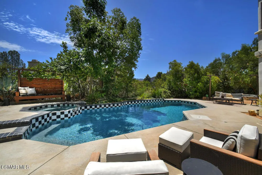 5536 Easterly Road Agoura Hills, CA 91301