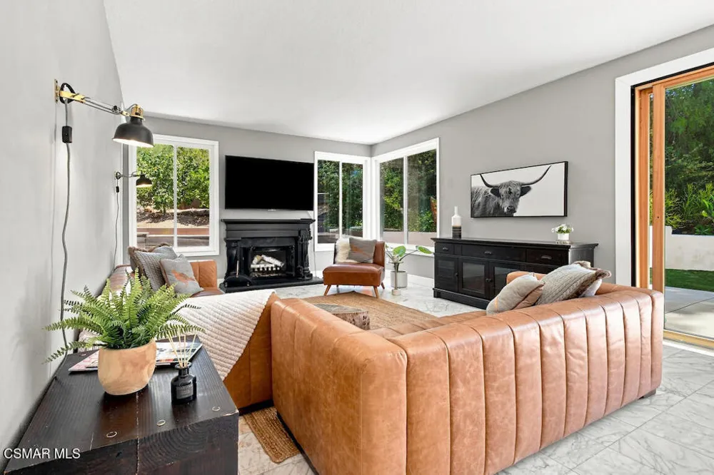 5536 Easterly Road Agoura Hills, CA 91301
