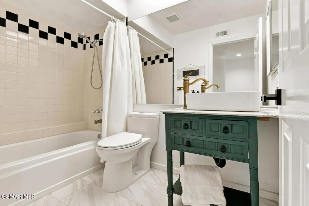 5536 Easterly Road Agoura Hills, CA 91301
