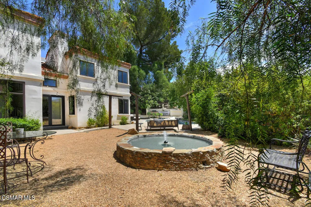 5536 Easterly Road Agoura Hills, CA 91301