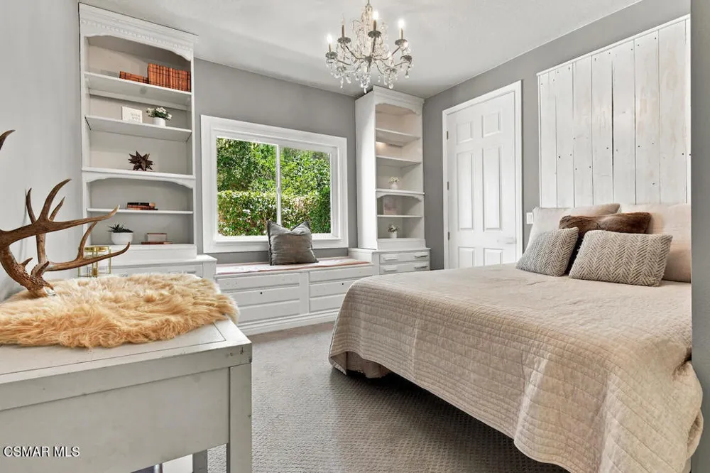 5536 Easterly Road Agoura Hills, CA 91301