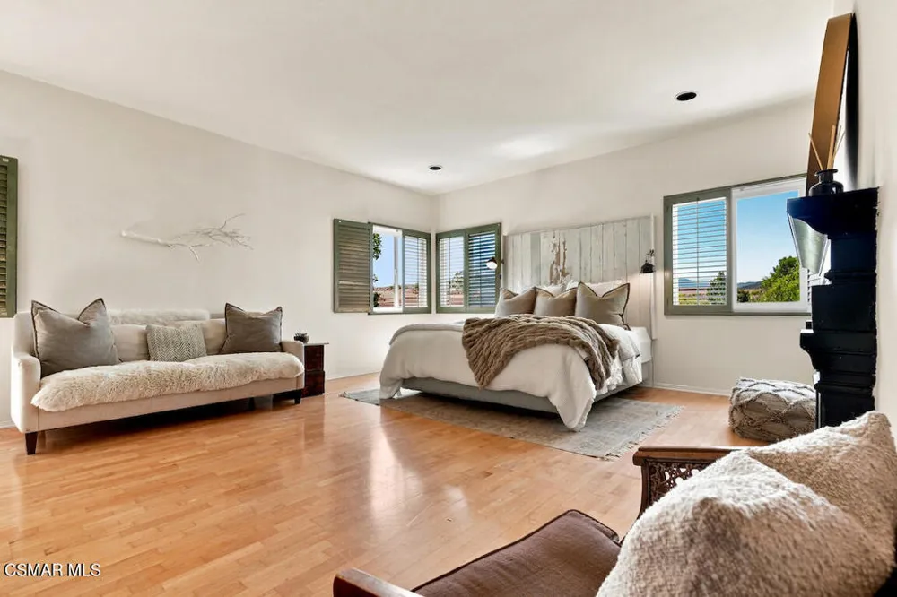 5536 Easterly Road Agoura Hills, CA 91301