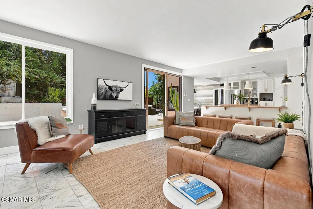 5536 Easterly Road Agoura Hills, CA 91301