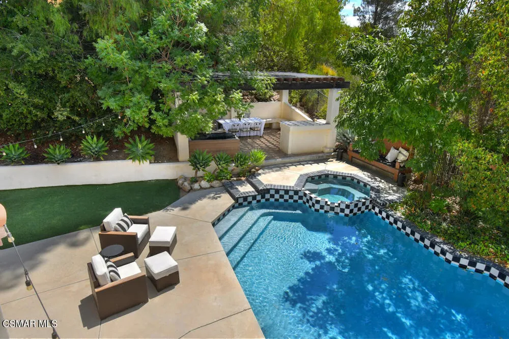 5536 Easterly Road Agoura Hills, CA 91301