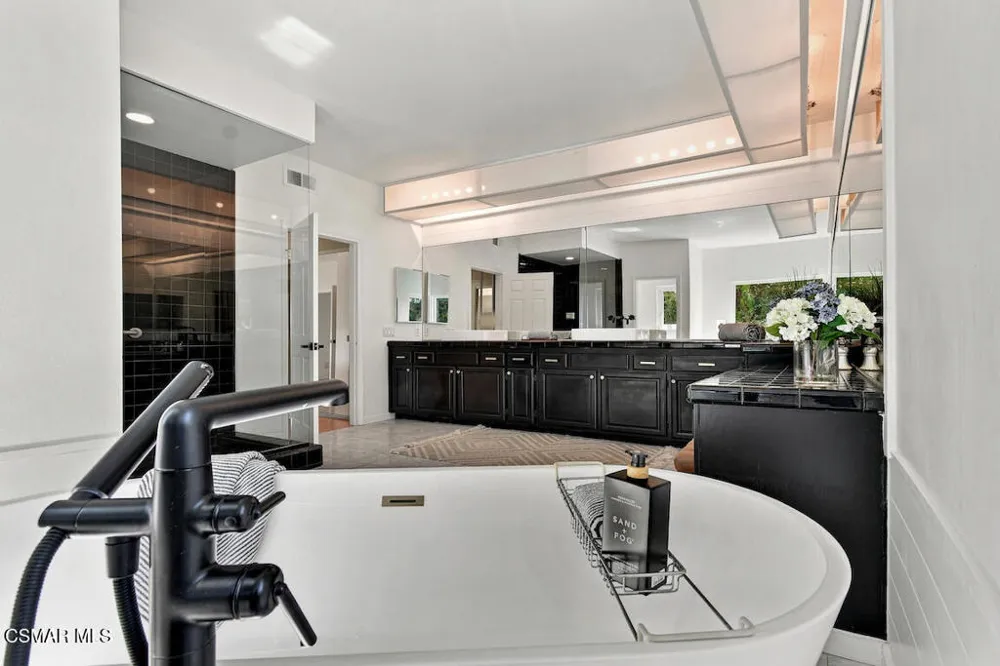 5536 Easterly Road Agoura Hills, CA 91301