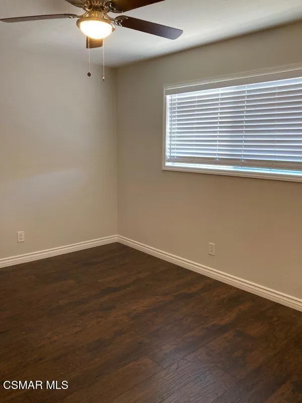 2075 Avenida Vista Del Monte #4 Simi Valley, CA 93063