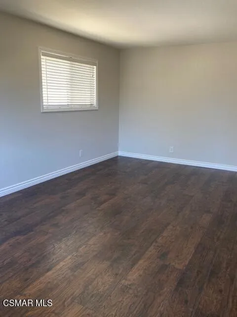 2075 Avenida Vista Del Monte #4 Simi Valley, CA 93063