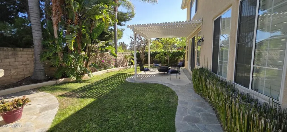 2792 Sandhurst Avenue Thousand Oaks, CA 91362