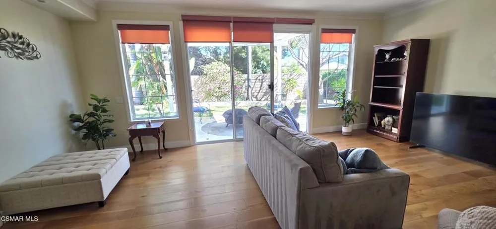 2792 Sandhurst Avenue Thousand Oaks, CA 91362