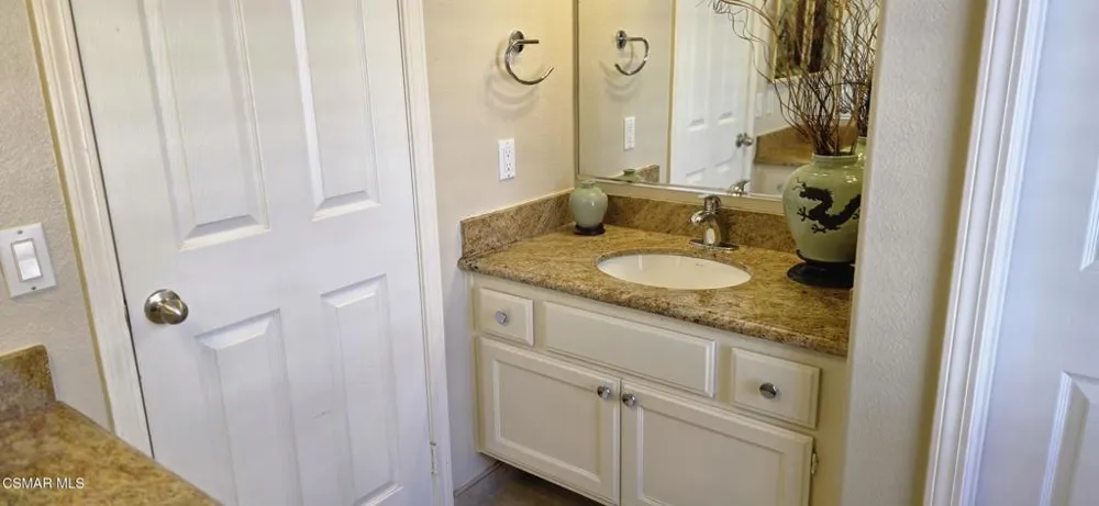 2792 Sandhurst Avenue Thousand Oaks, CA 91362