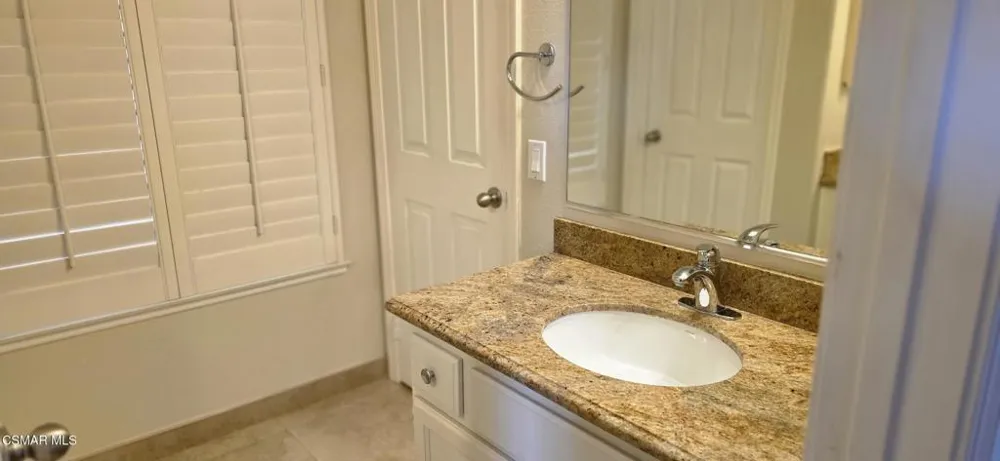 2792 Sandhurst Avenue Thousand Oaks, CA 91362