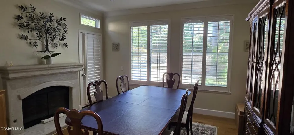 2792 Sandhurst Avenue Thousand Oaks, CA 91362
