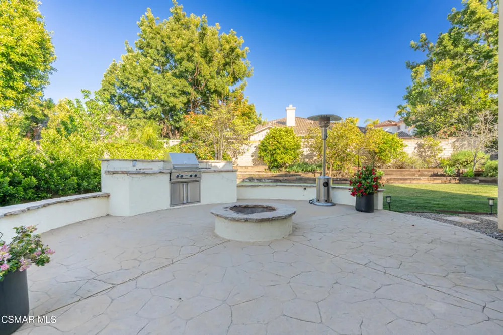 5314 Via Dolores Newbury Park, CA 91320