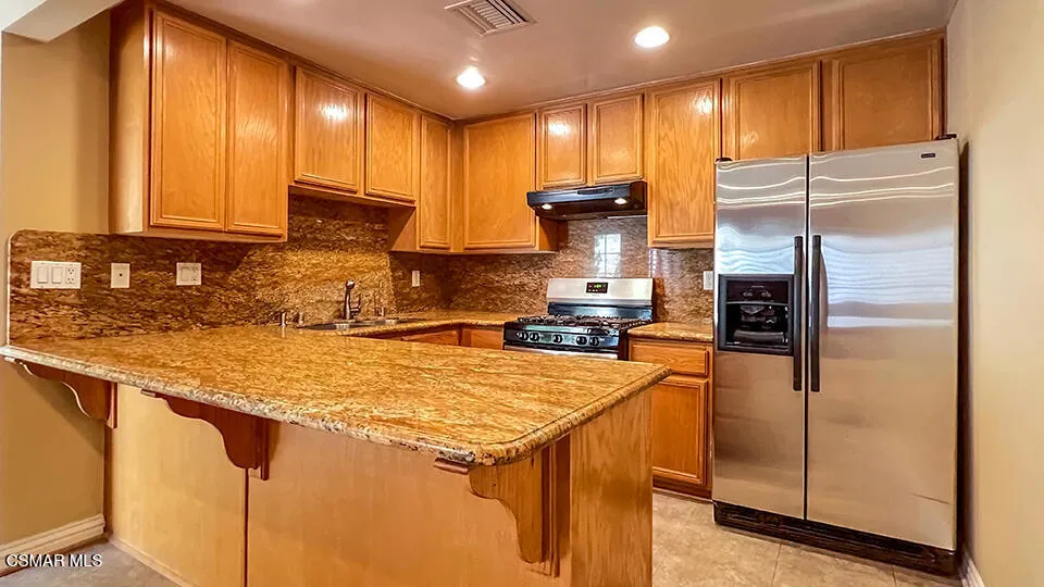 6501 Vanalden Avenue #6 Reseda, CA 91335
