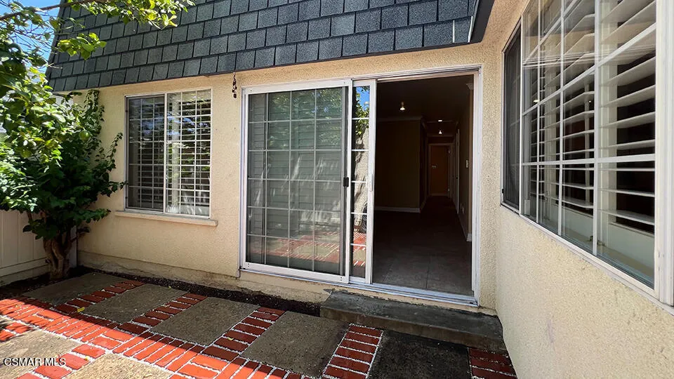6501 Vanalden Avenue #6 Reseda, CA 91335
