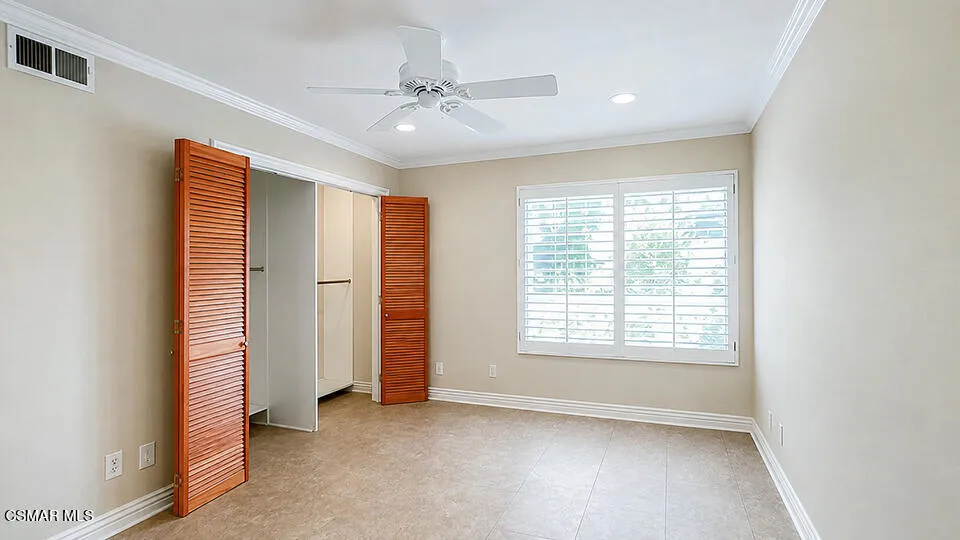 6501 Vanalden Avenue #6 Reseda, CA 91335
