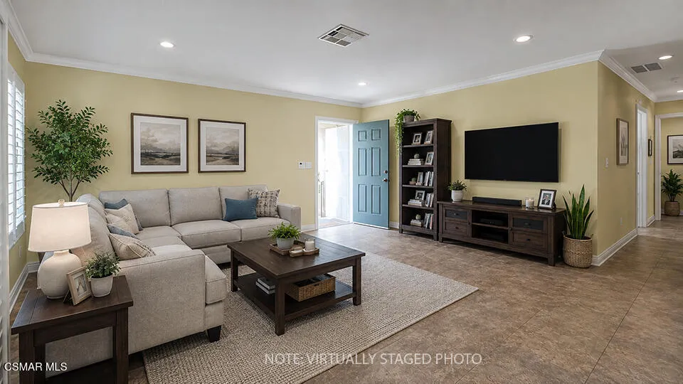 6501 Vanalden Avenue #6 Reseda, CA 91335