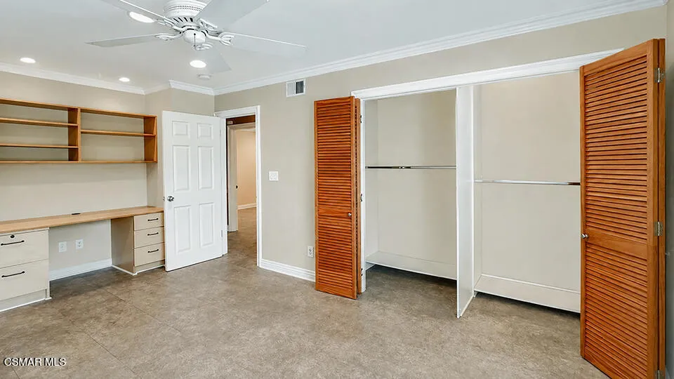 6501 Vanalden Avenue #6 Reseda, CA 91335