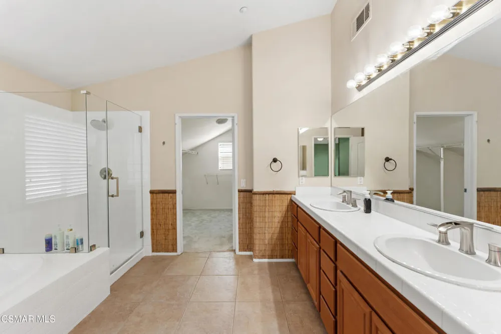 764 Saratoga Avenue Ventura, CA 93003