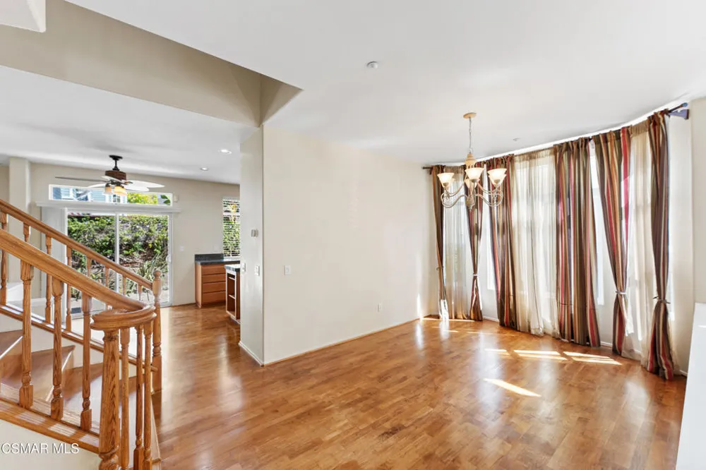 764 Saratoga Avenue Ventura, CA 93003