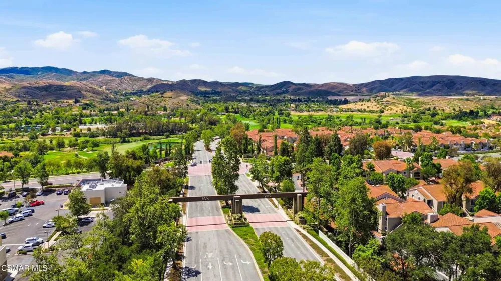 704 Wind Willow Way Simi Valley, CA 93065