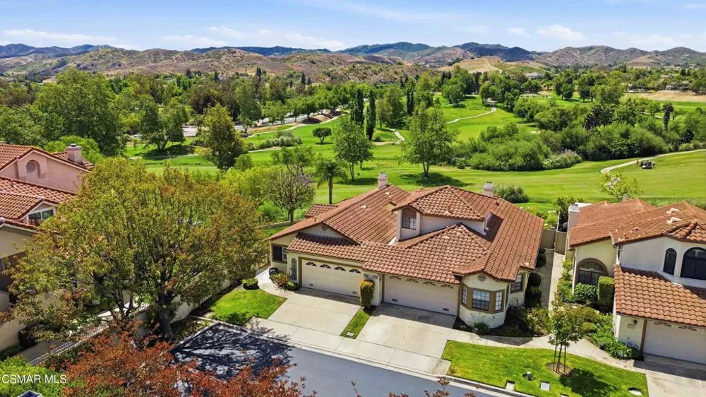 704 Wind Willow Way Simi Valley, CA 93065