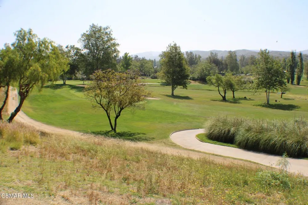 704 Wind Willow Way Simi Valley, CA 93065