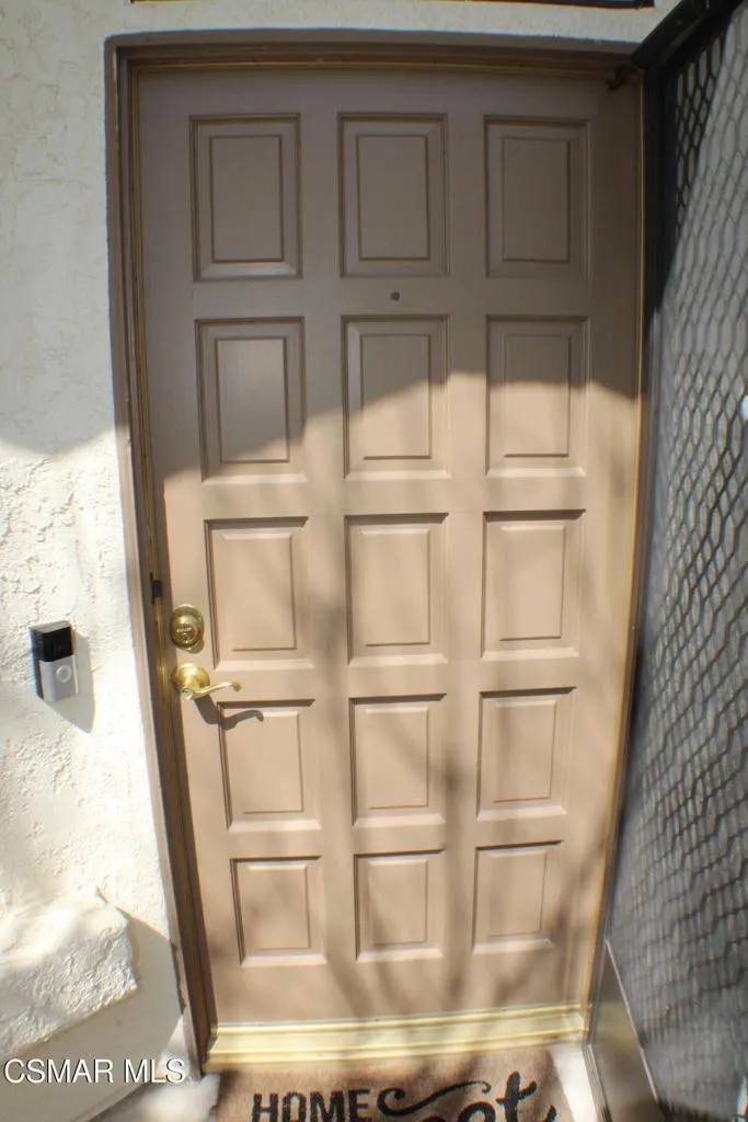 704 Wind Willow Way Simi Valley, CA 93065