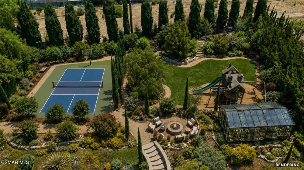 1450 Calle Avellano Thousand Oaks, CA 91360