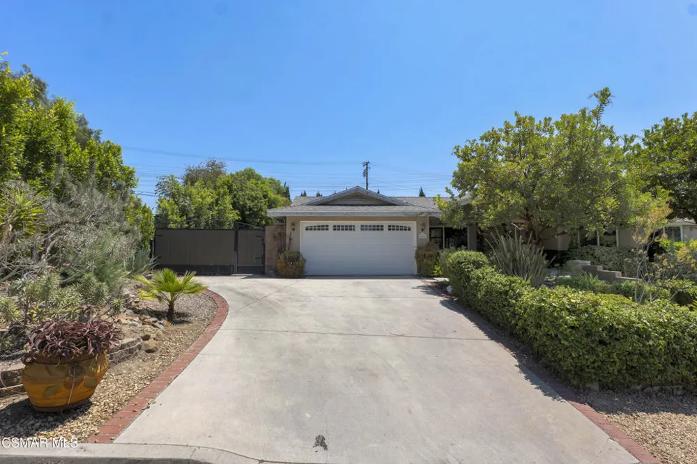 1450 Calle Avellano Thousand Oaks, CA 91360
