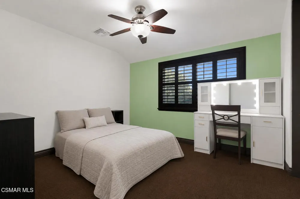 1450 Calle Avellano Thousand Oaks, CA 91360