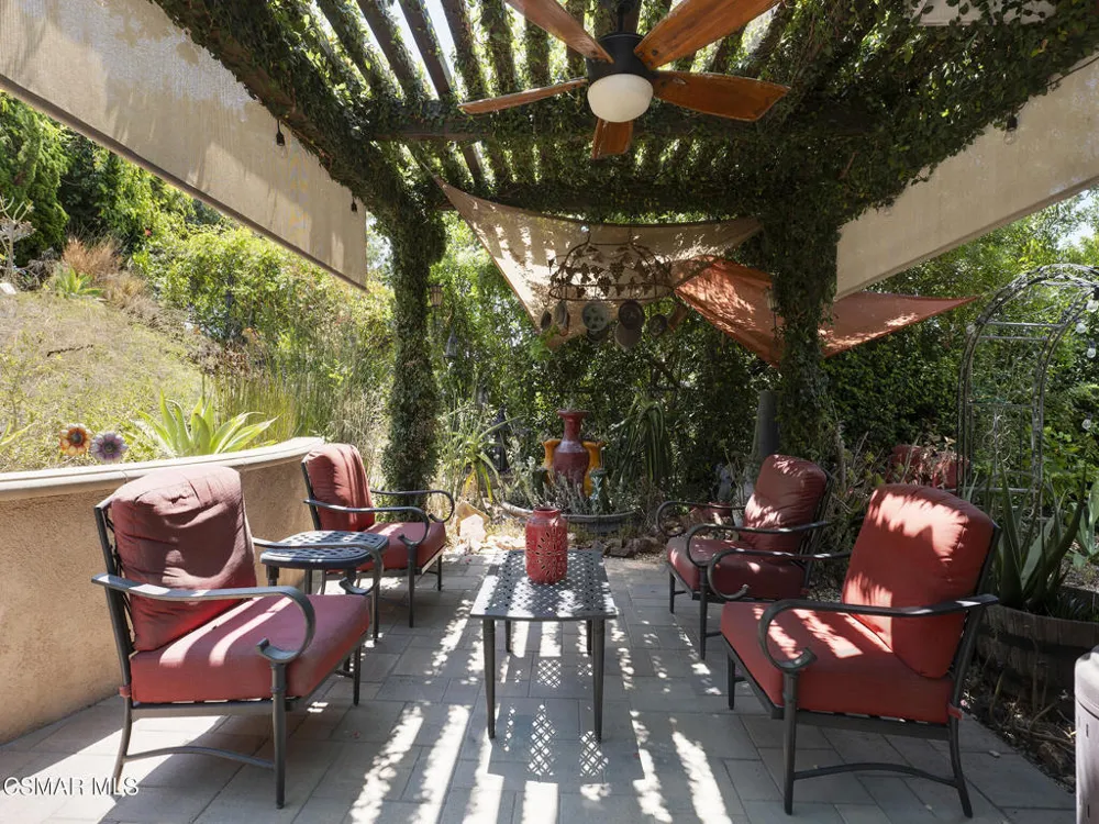 1450 Calle Avellano Thousand Oaks, CA 91360