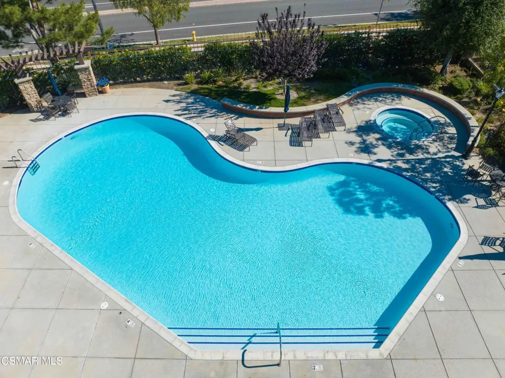 13233 Bent Grass Place Moorpark, CA 93021
