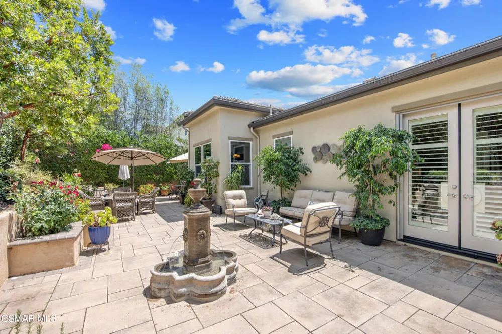 13233 Bent Grass Place Moorpark, CA 93021