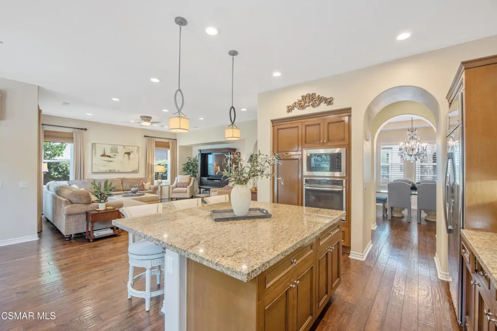 13233 Bent Grass Place Moorpark, CA 93021