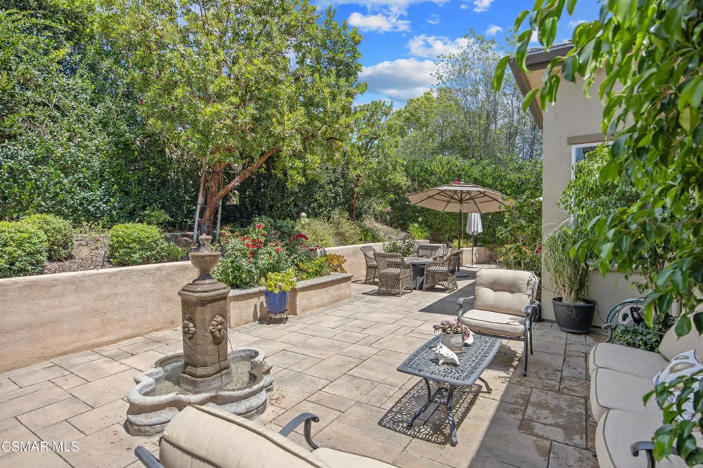 13233 Bent Grass Place Moorpark, CA 93021