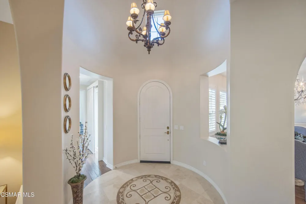 13233 Bent Grass Place Moorpark, CA 93021