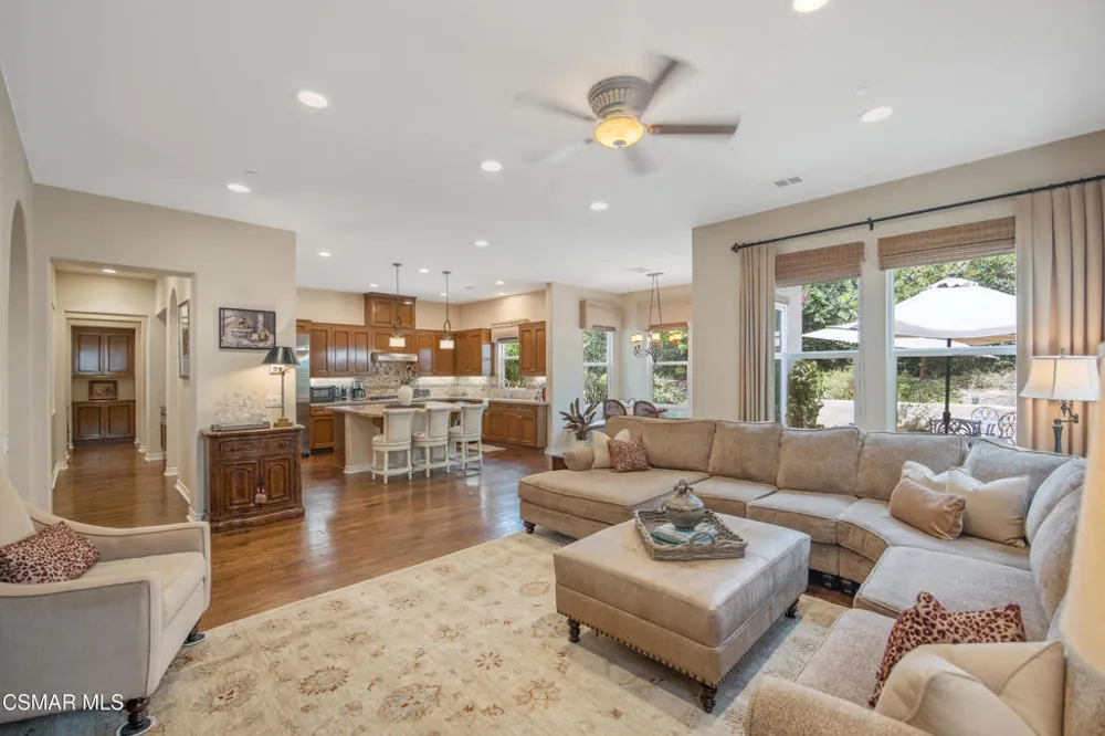 13233 Bent Grass Place Moorpark, CA 93021