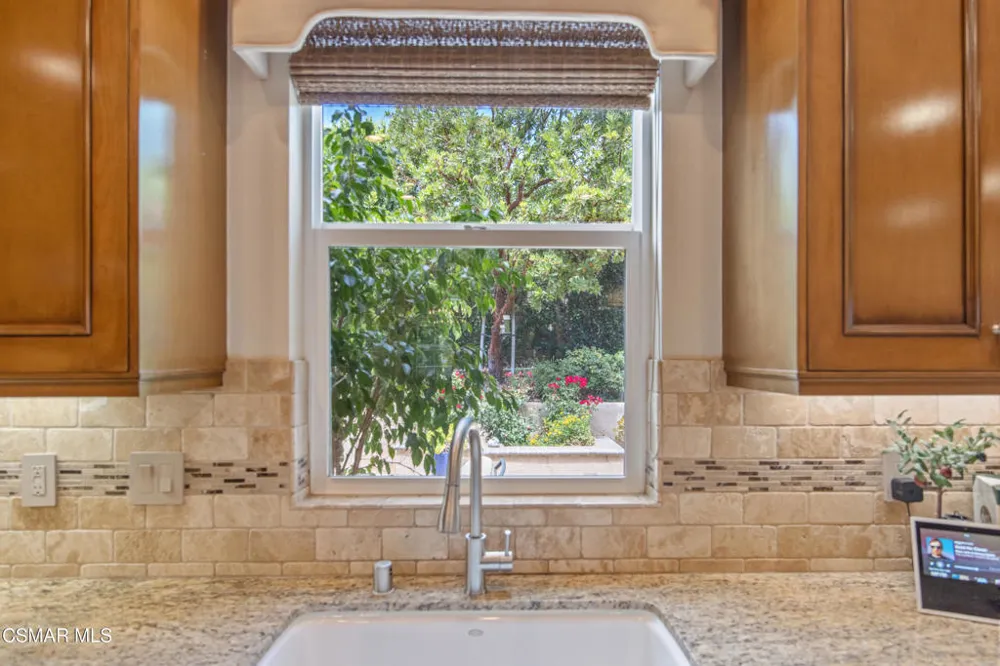 13233 Bent Grass Place Moorpark, CA 93021
